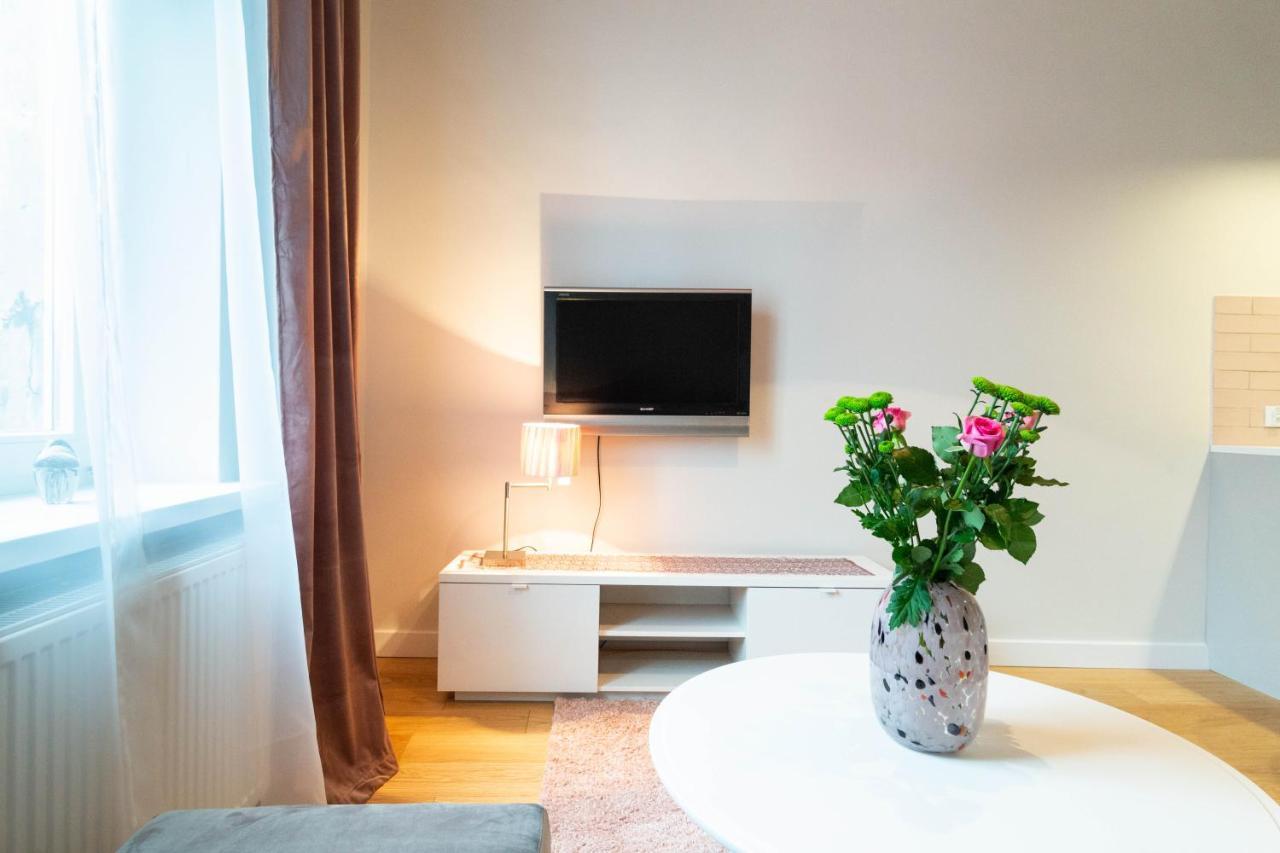 Glamorous And Brand New 2 Bedroom
