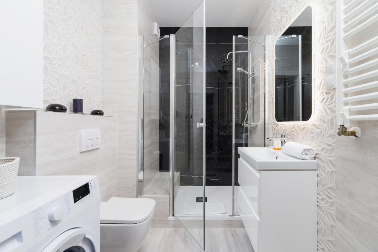 W Parku Lotnikow Tauron Arena By Renters Apartment Krakau