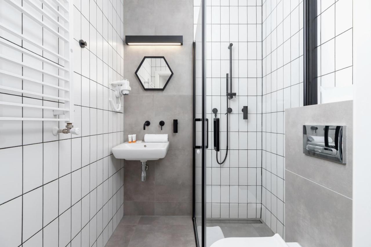 Studio Miodowa Kazimierz By Renters Apartment Krakow