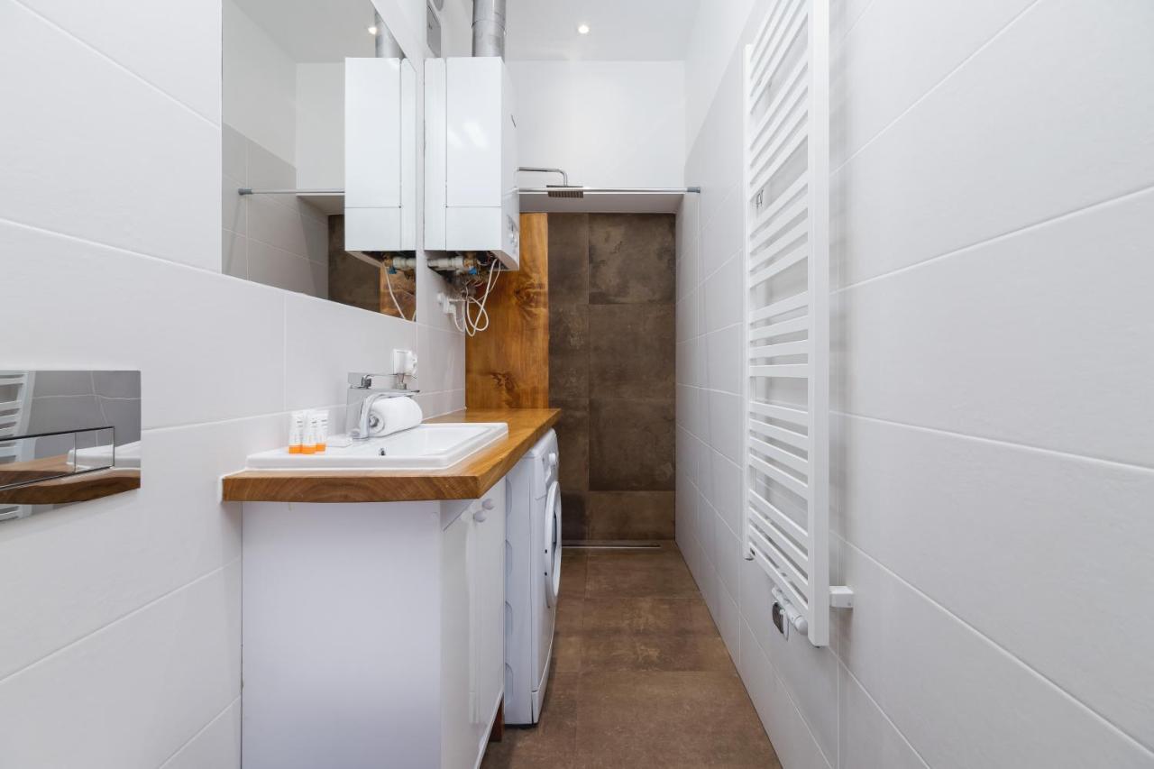 Apartment Old Town Basztowa By Renters