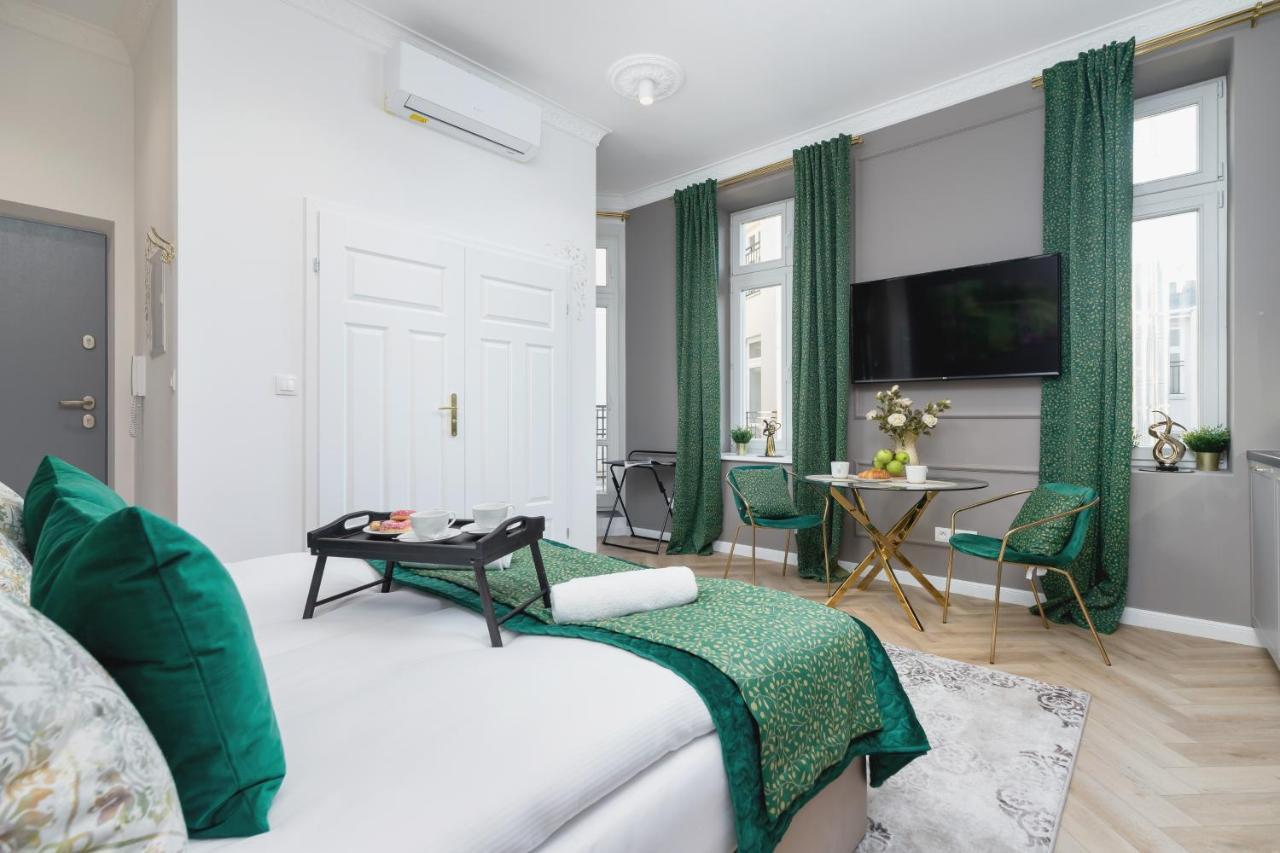 Kazimierz With Jacuzzi By Renters Prestige Apartment Krakow
