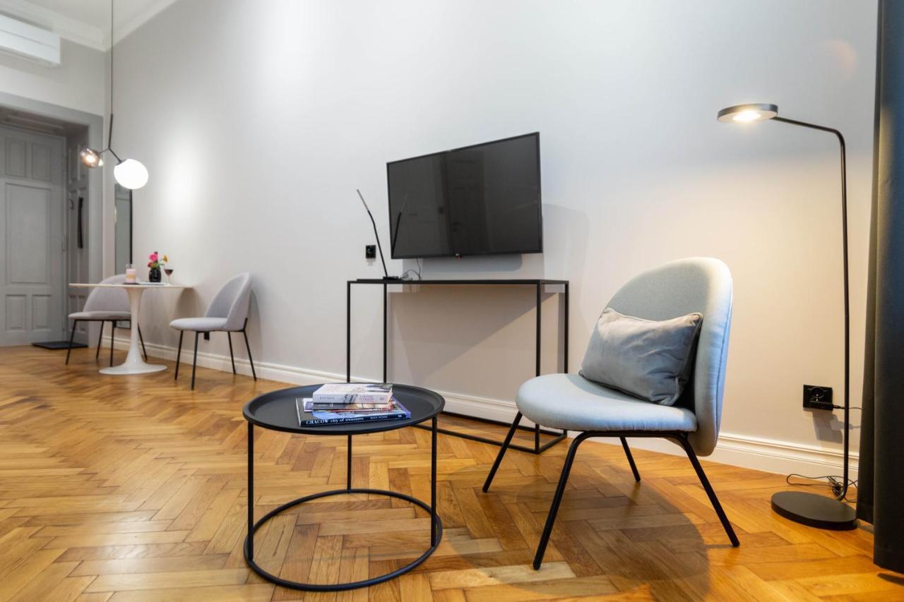 Nola Apartamento *