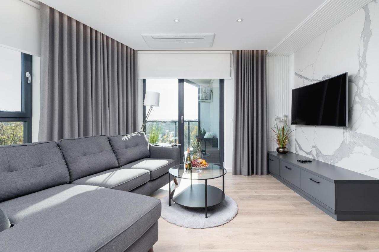 Mogilska By Renters Prestige