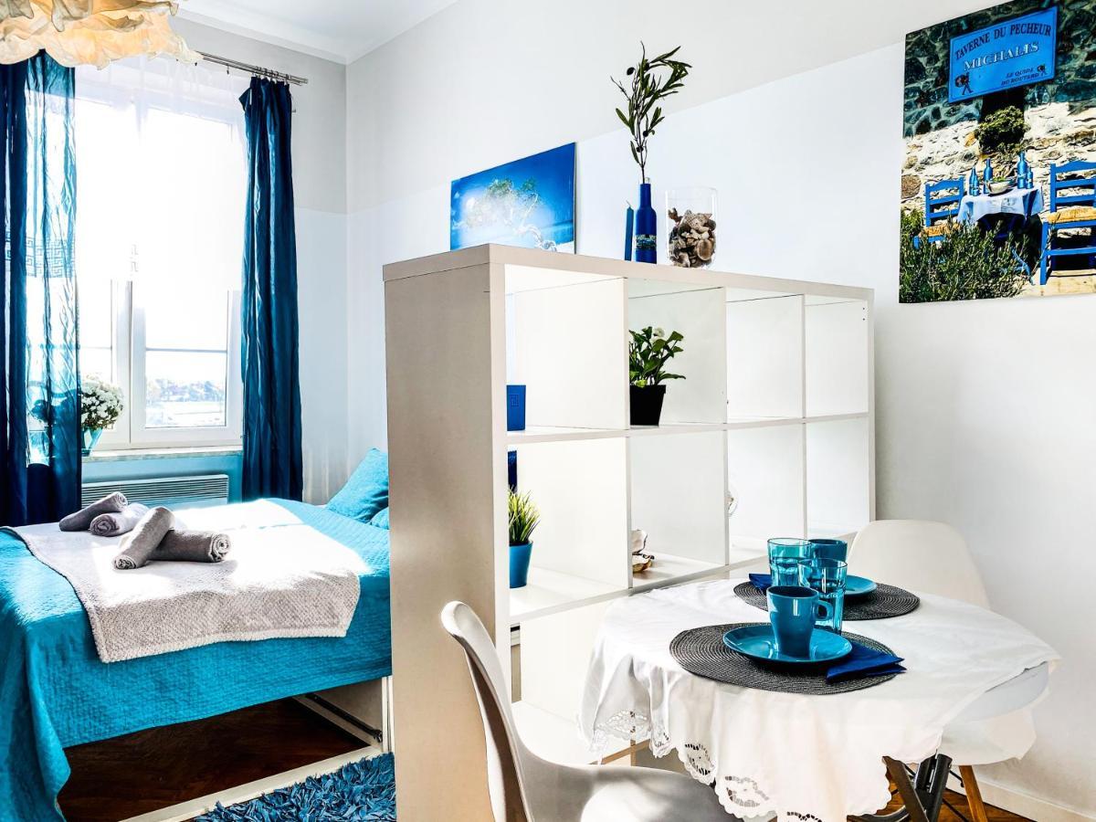 Next To Wawel Castle, Vistula River & Old Town Cracow * Cracóvia