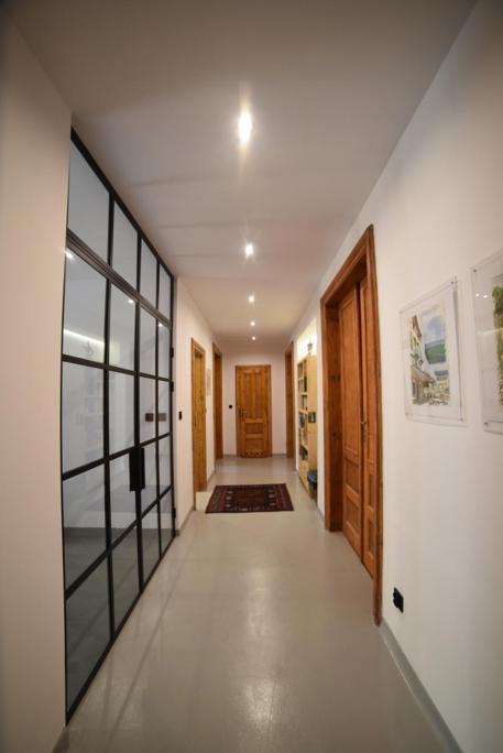 Designer 110m2 With King Size Beds & Equipped Kitchen
