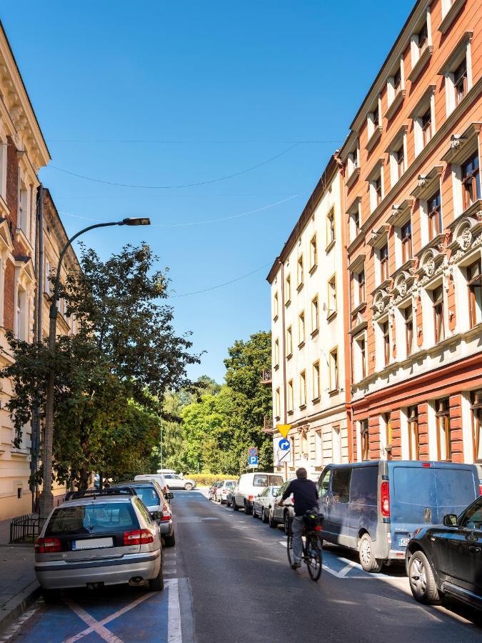 Silent Blue / Kochanowskigo St