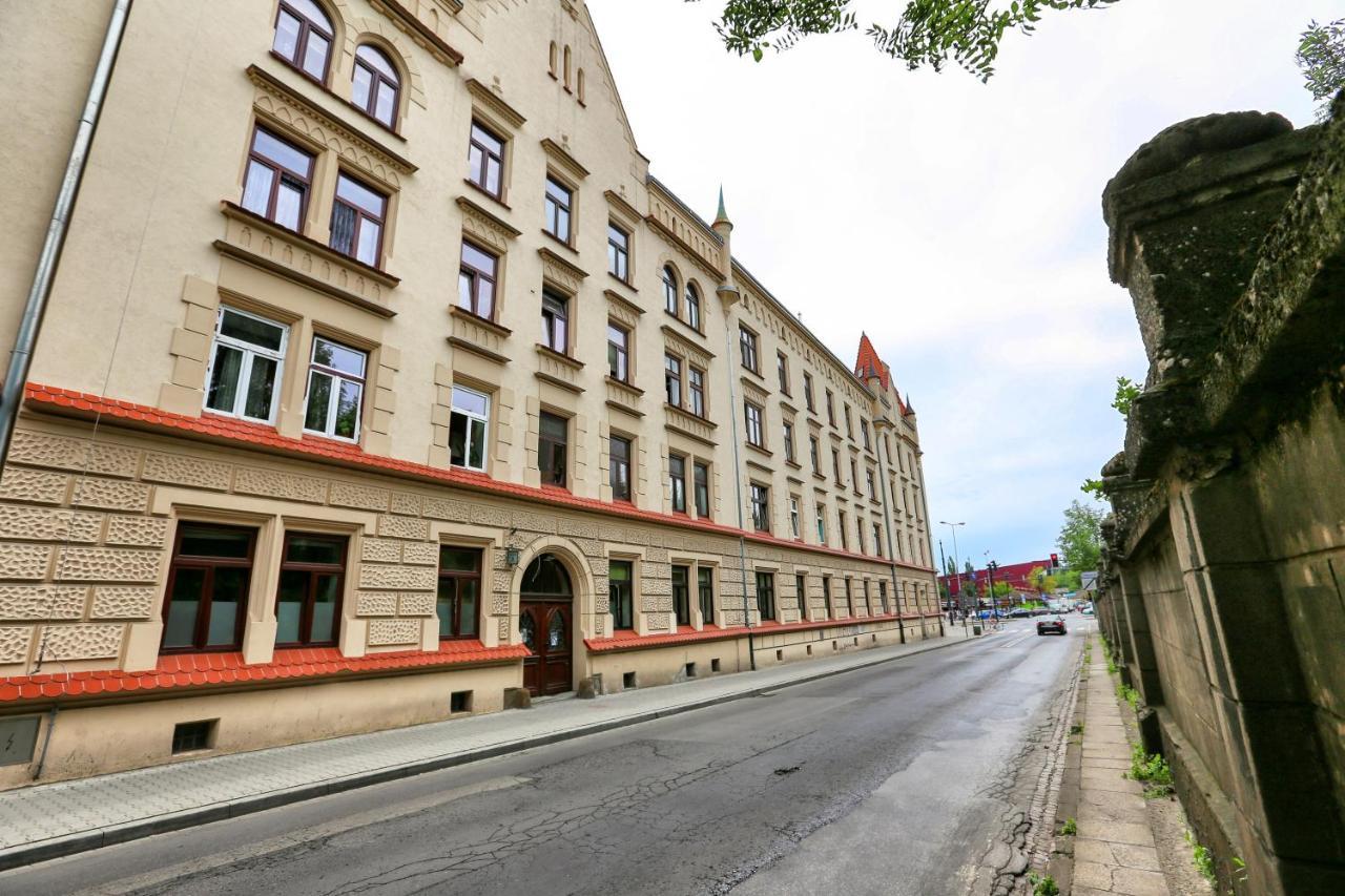 Apartment Next To The Main Square *