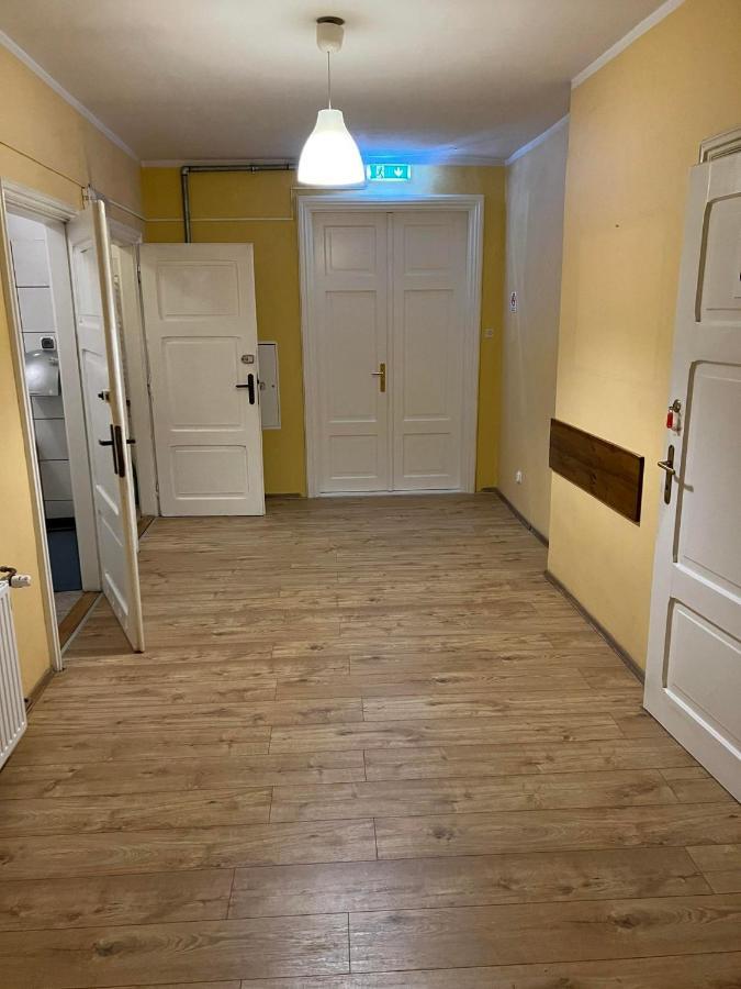 50 People Bis Appartement
