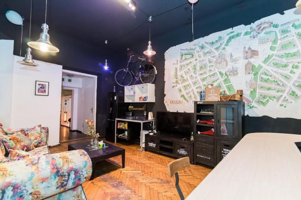 Make Your Own Party - Exclusive 200 Sqm Apartaments With Sauna And Snooker Table Hen&Stag Do Apartment