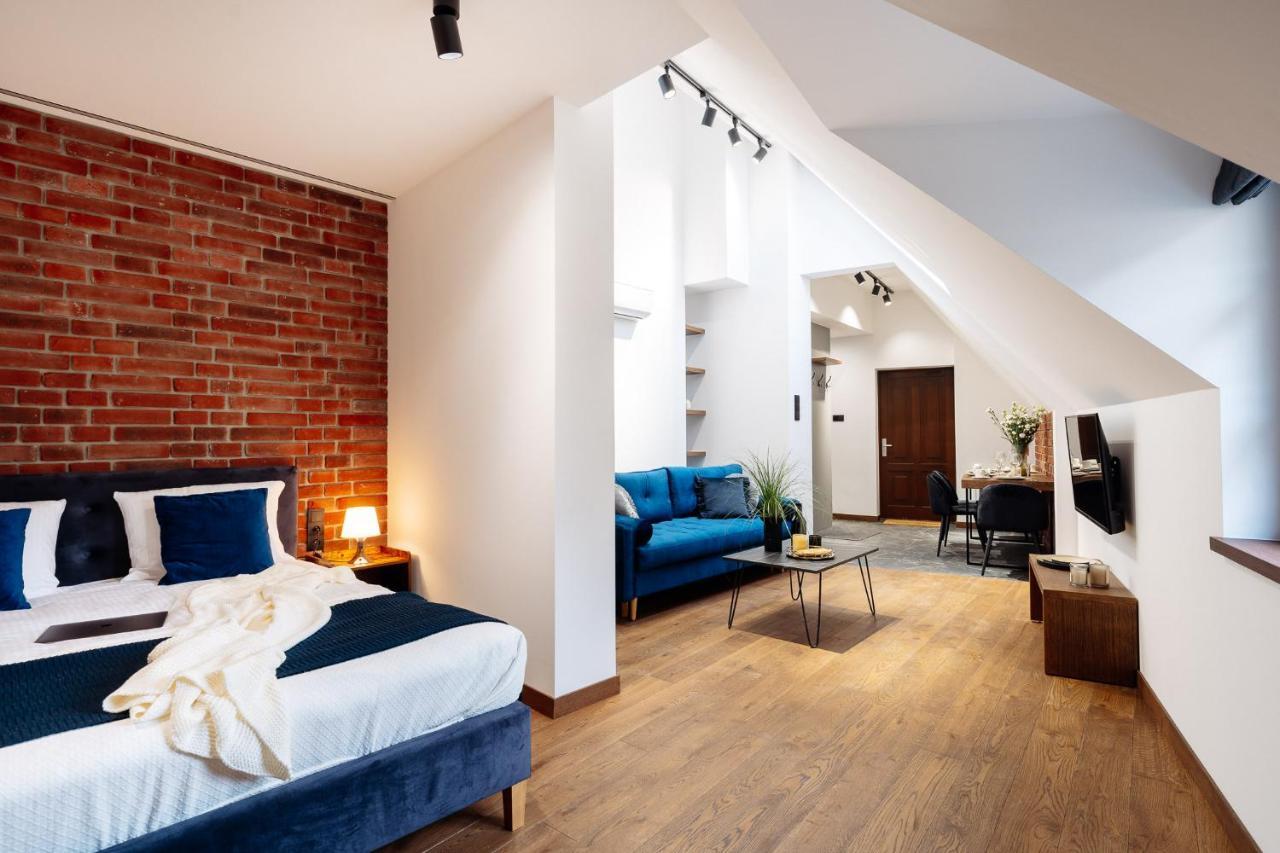 Main Square - Loftaffair Apartment *