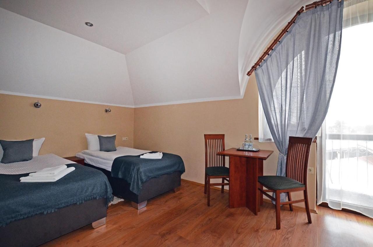 Hotel Tyniecki 3*