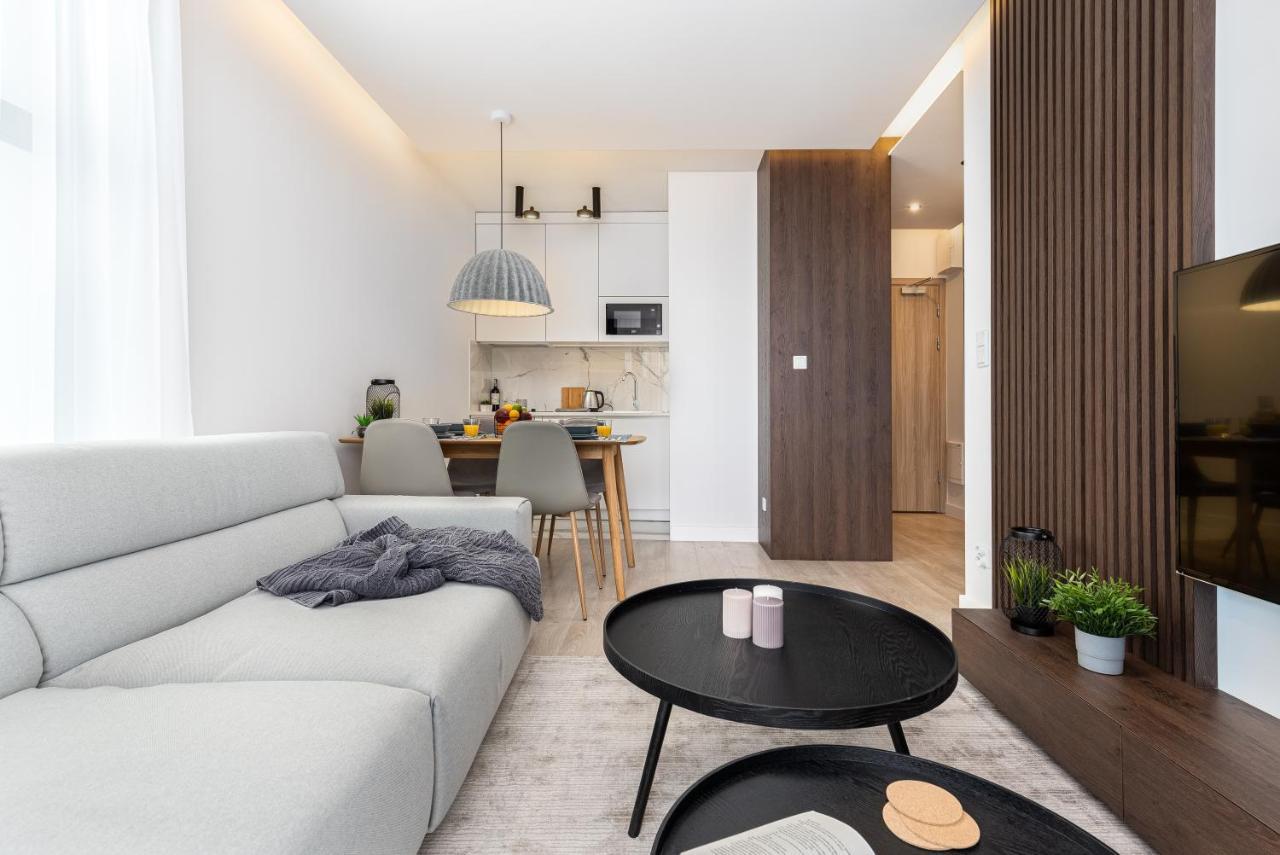 Househost Apartment: Miodowa 42/30 Street