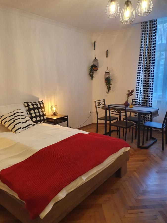 Moti Apartament *