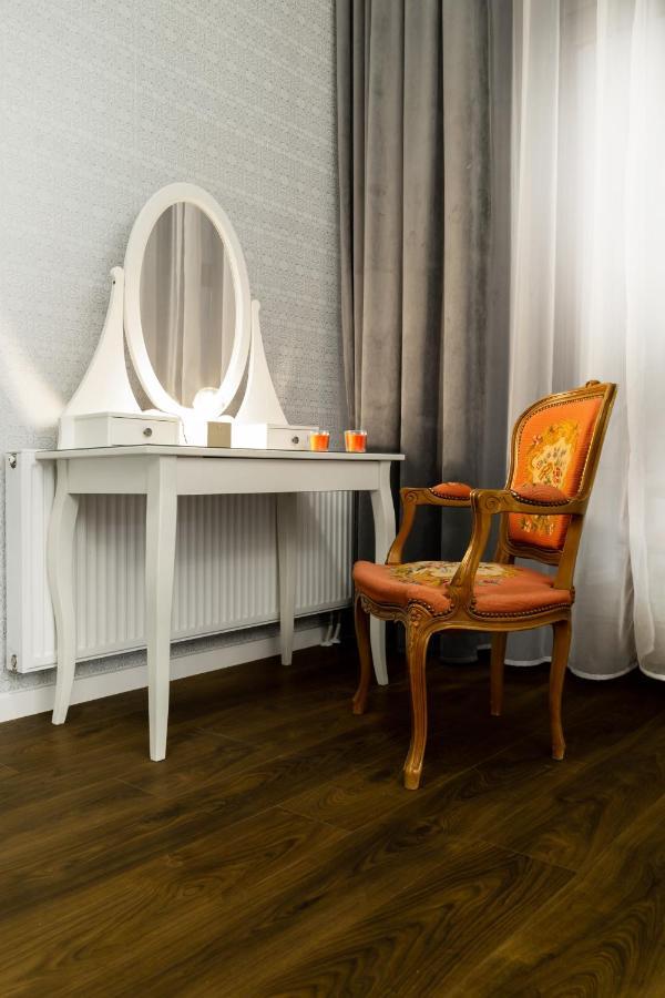 Househost Apartment: Boguslawskiego Street