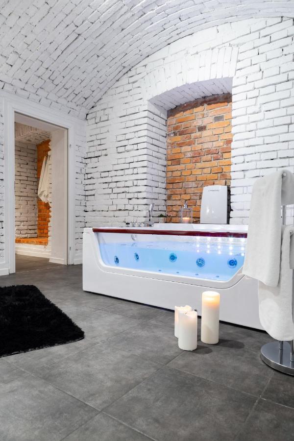 Househost Apartment: Boguslawskiego Street *