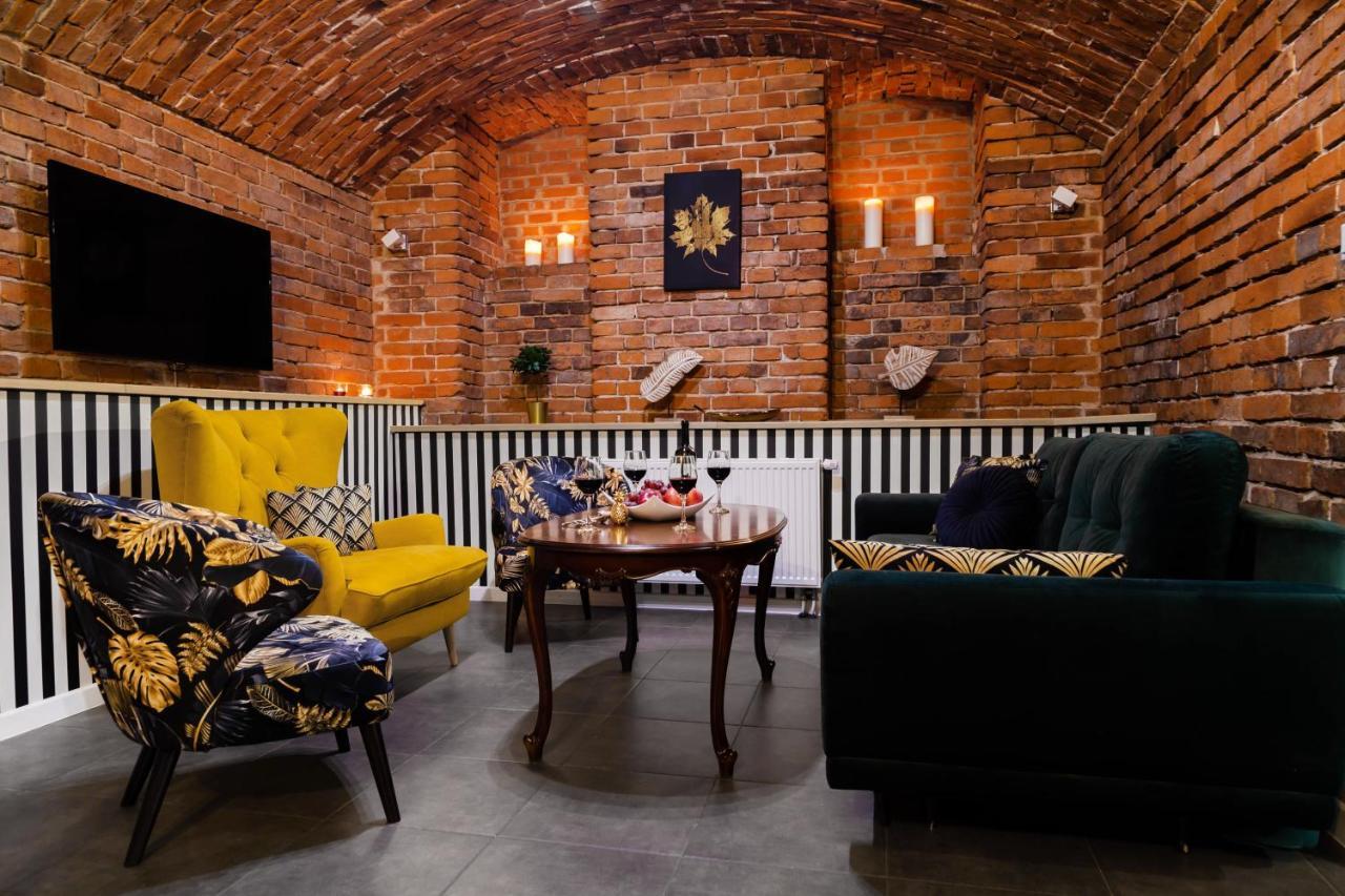 Househost Apartment: Boguslawskiego Street Apartamento