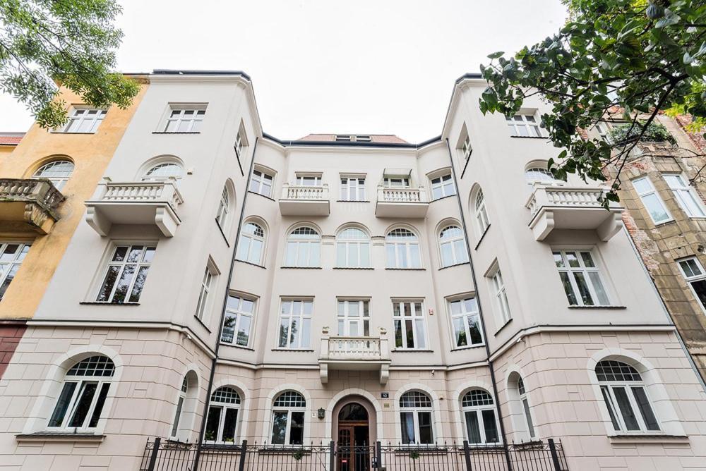 Modern In City Center Apartment Krakow