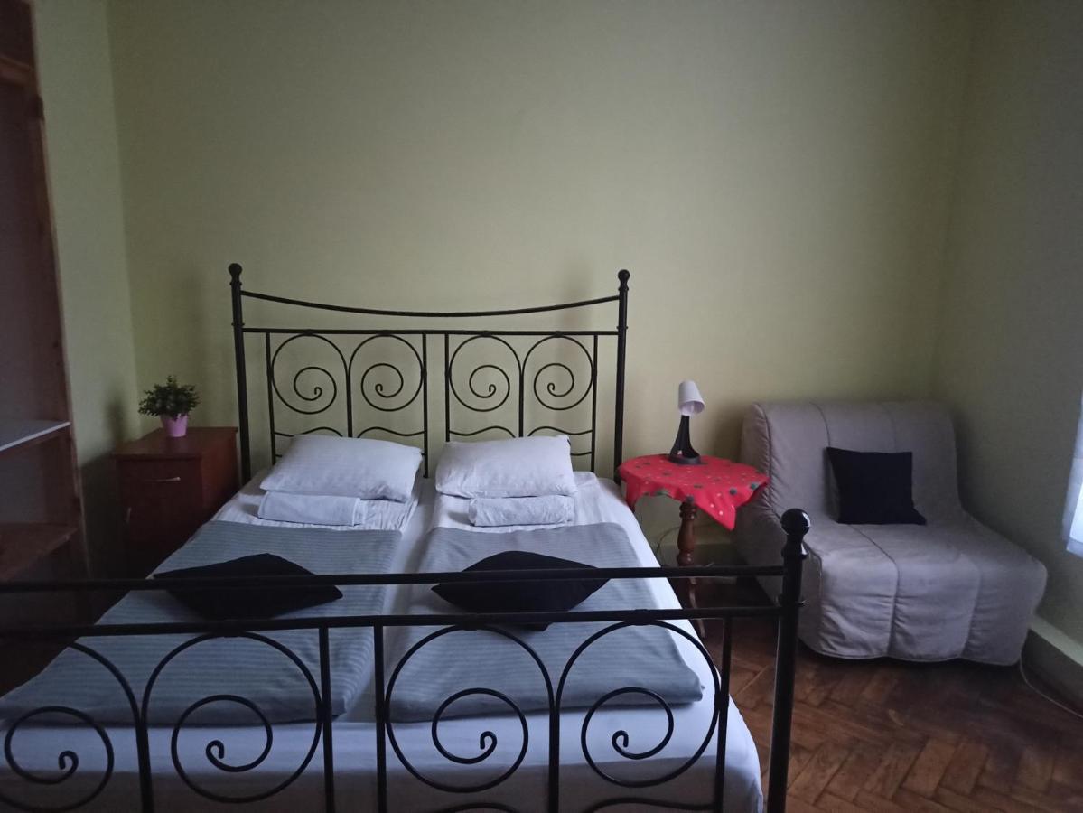Hostel Retro *