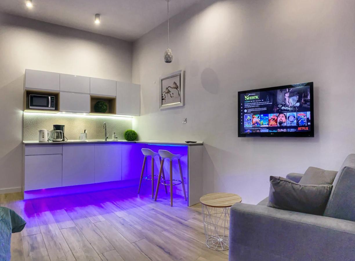 Bialy Z Jacuzzi Appartement