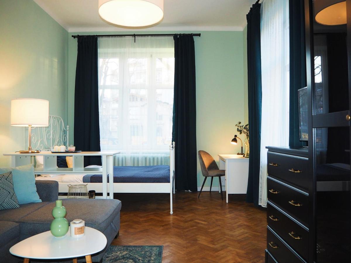 Wawelove Kossak Apt 1 Min To Royal Wawel Castle! Free Parking Apartment Krakow