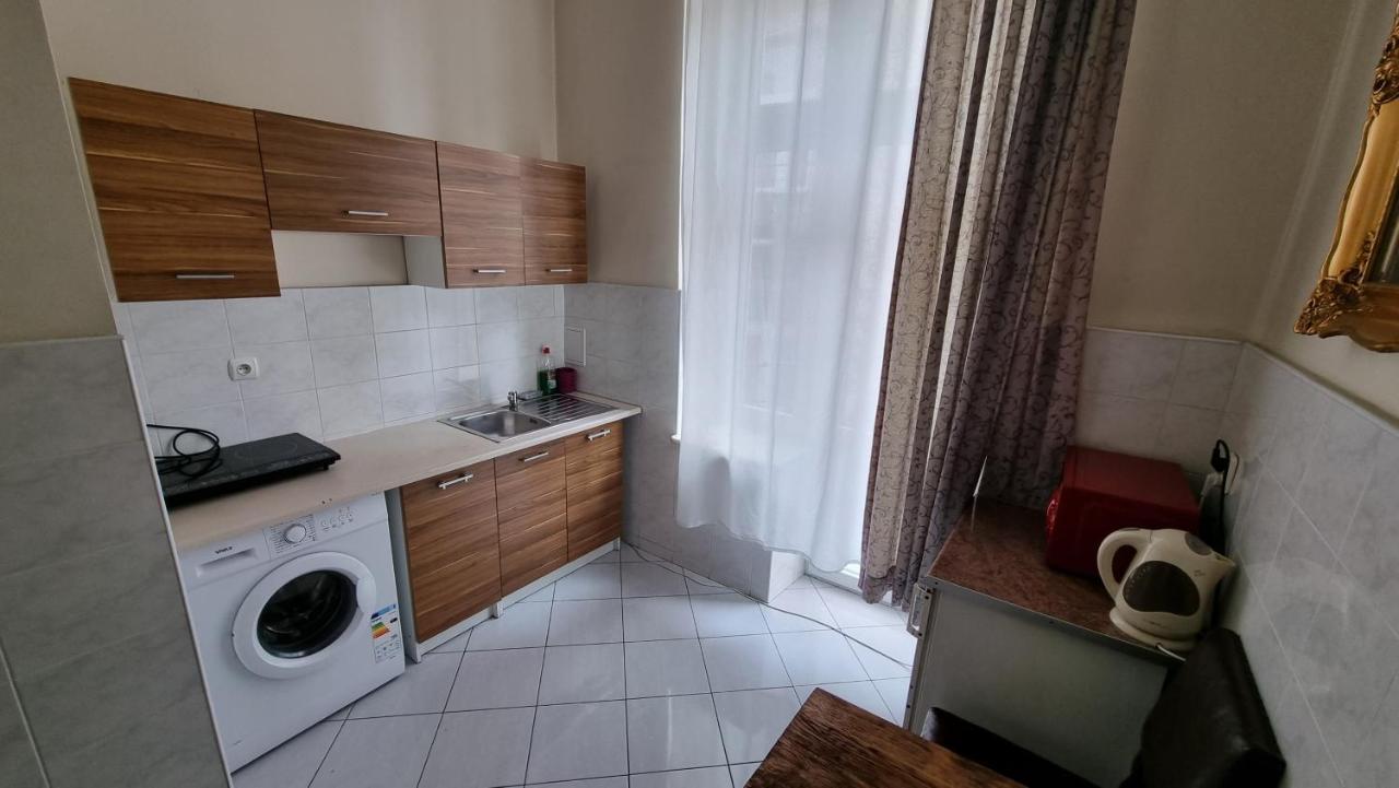 Florian 8 Apartment