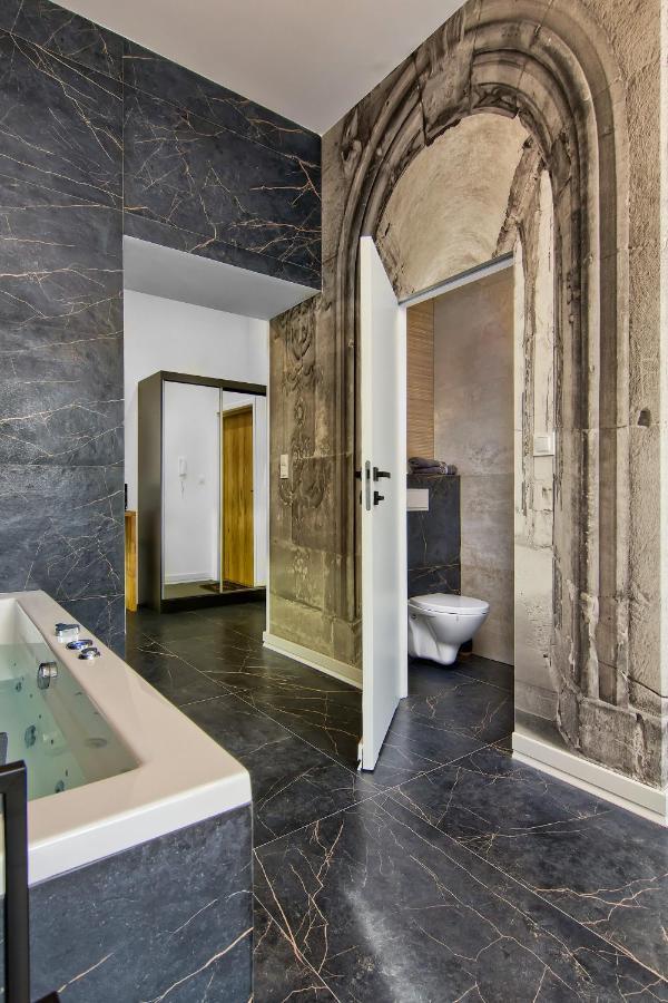 Apartamento Czarny Z Jacuzzi