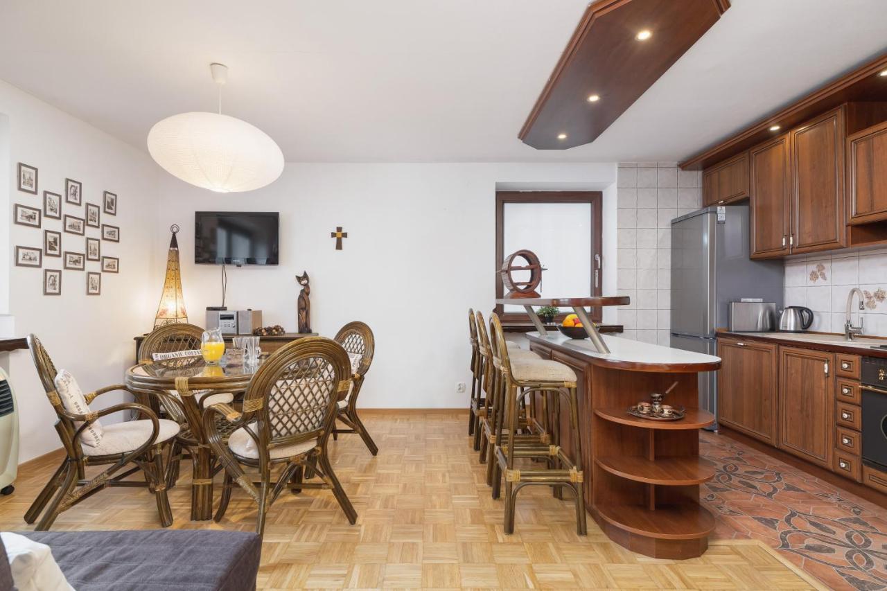 Retro Family Maly Plaszow By Renters Apartment Krakow