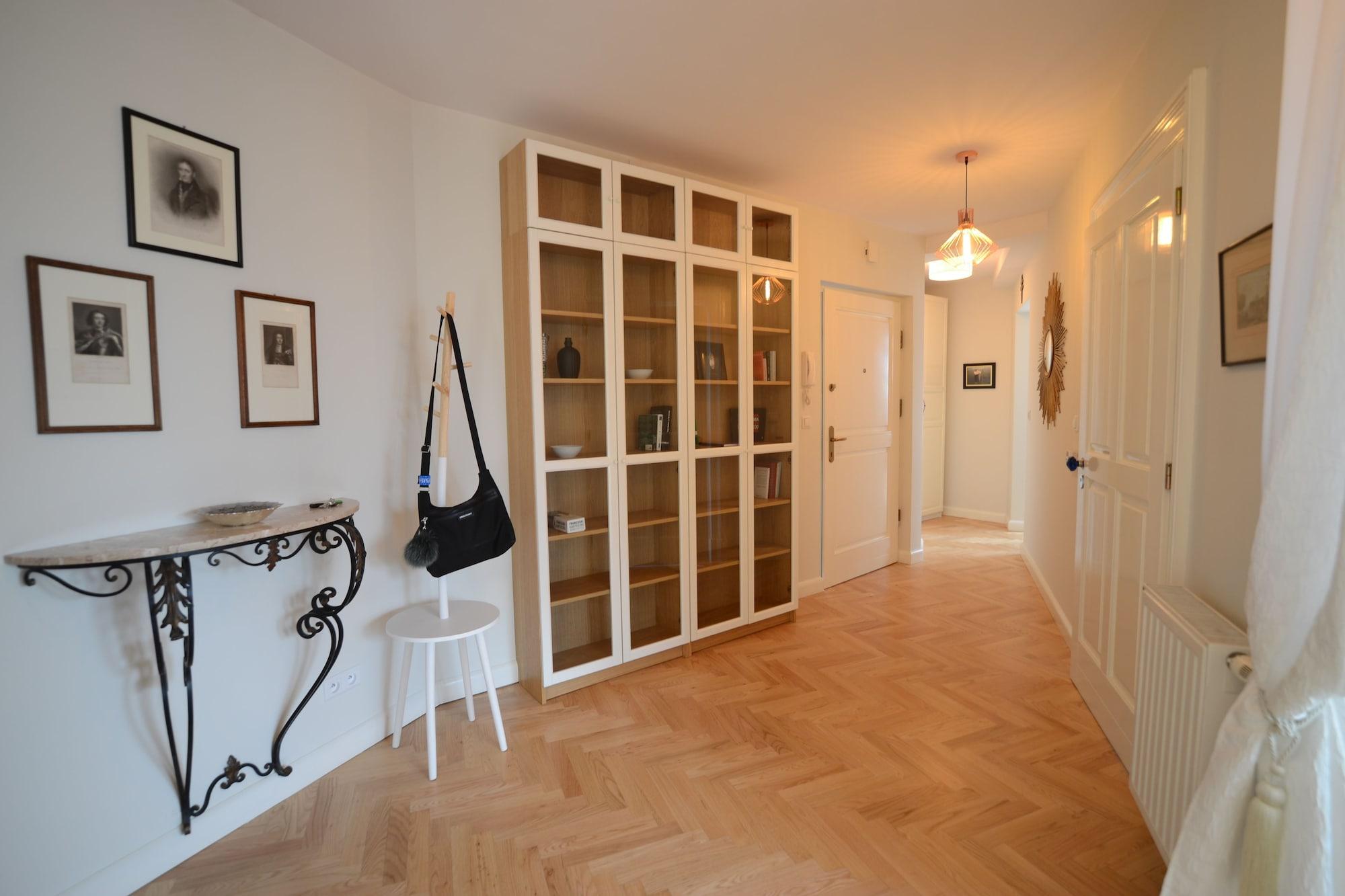 Crystal Old Town Aparthotel 3*