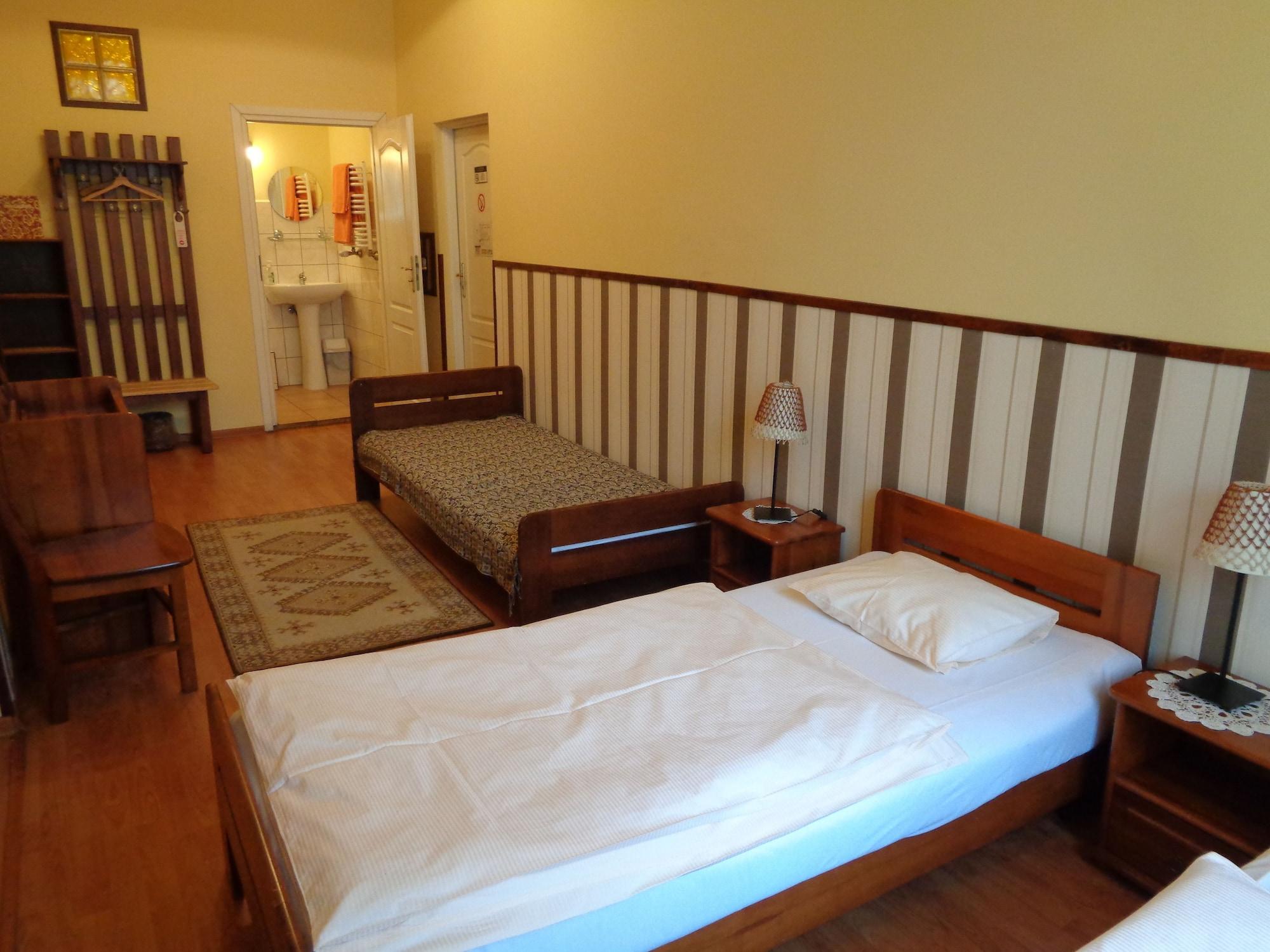 Globtroter Hostel *