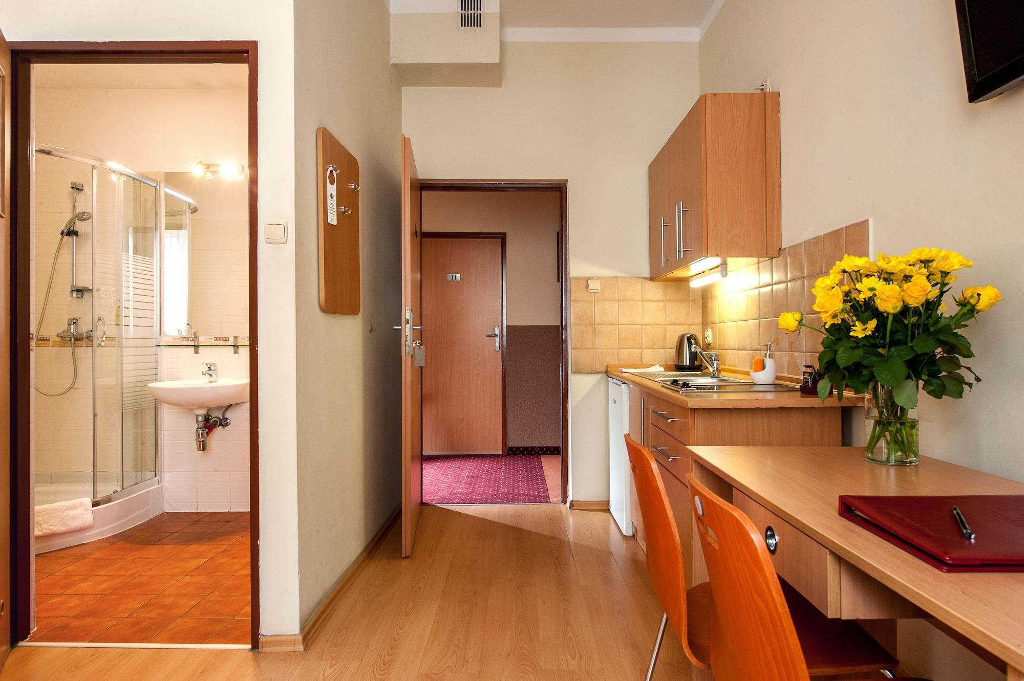 Maly Aparthotel 2*