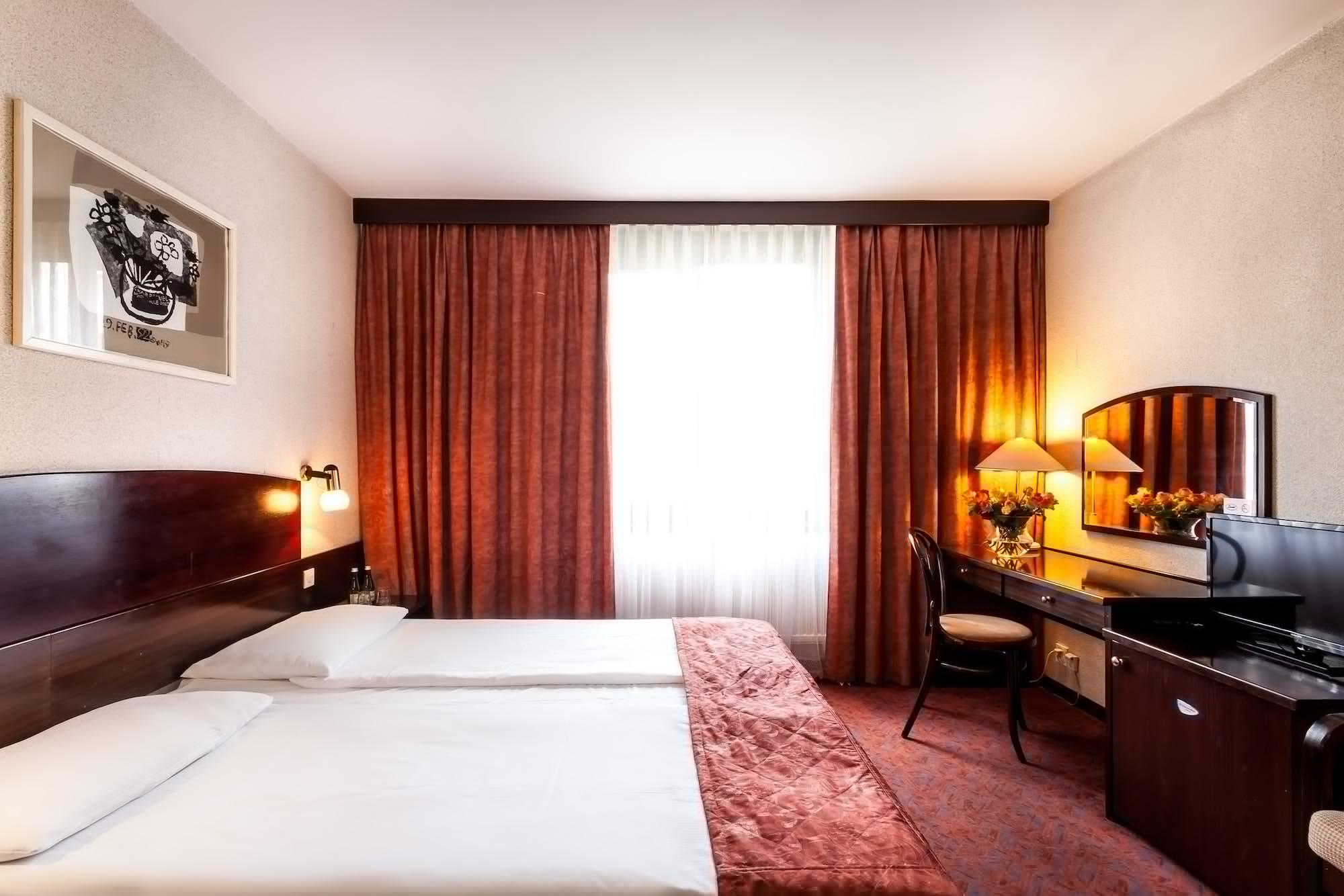 Go Cracow 3* Krakow