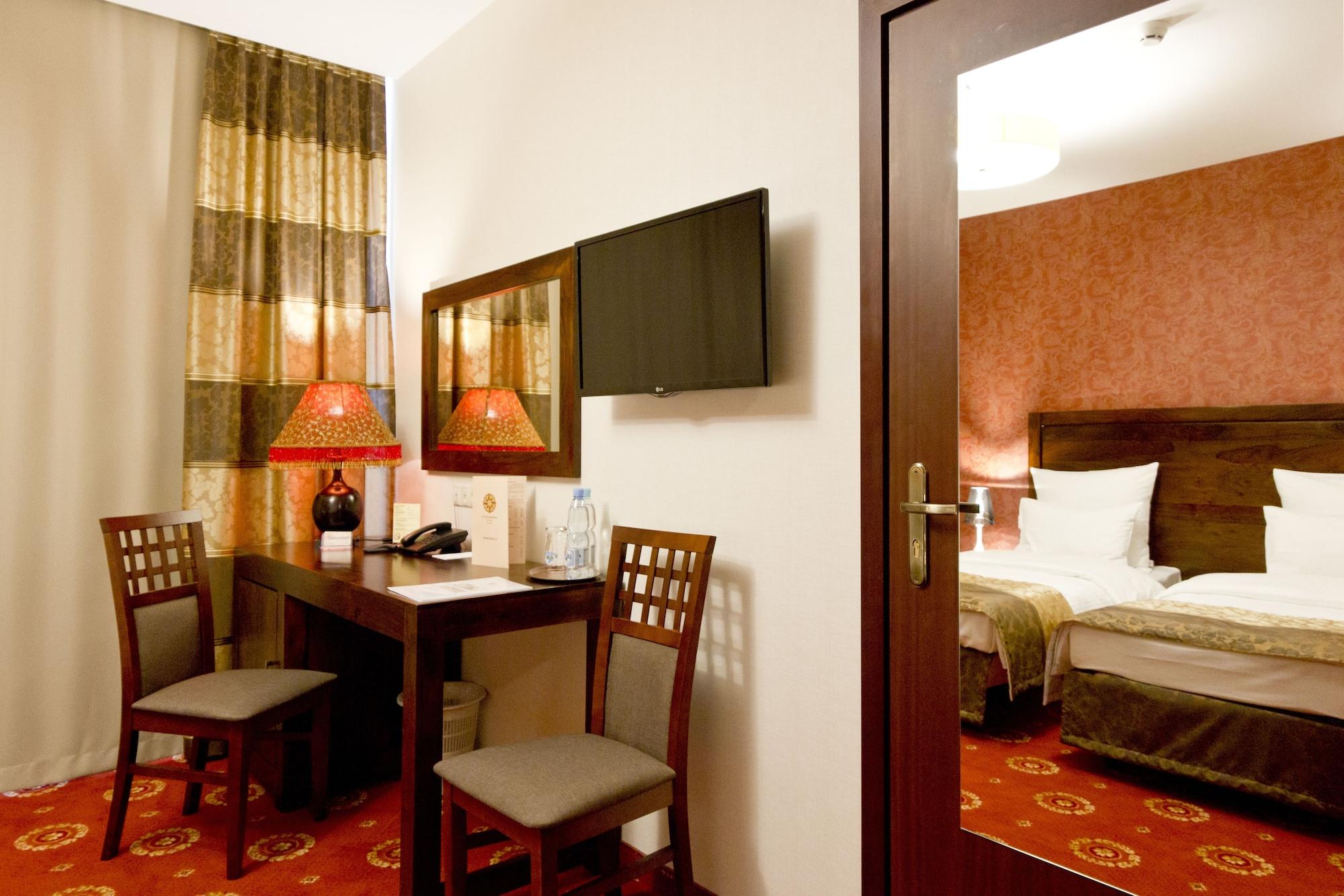 Hotel Columbus 3*