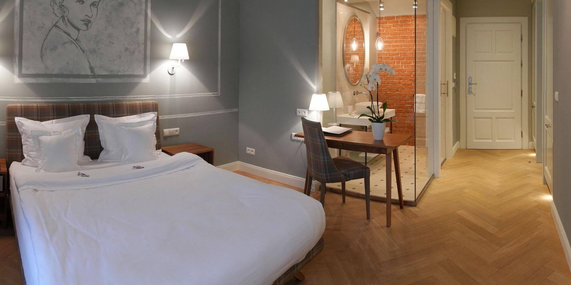 Bracka 6 Aparthotel 4*