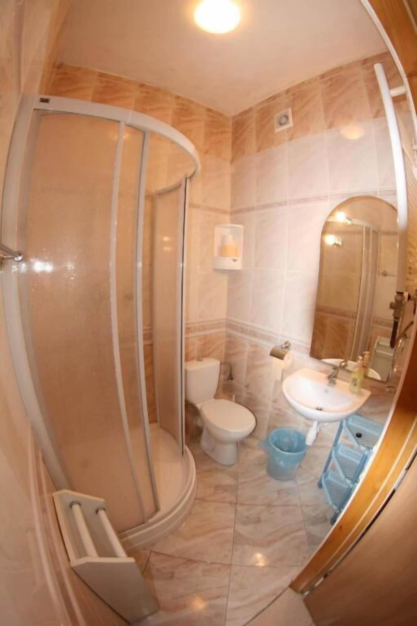 Daisy Budget Hotel