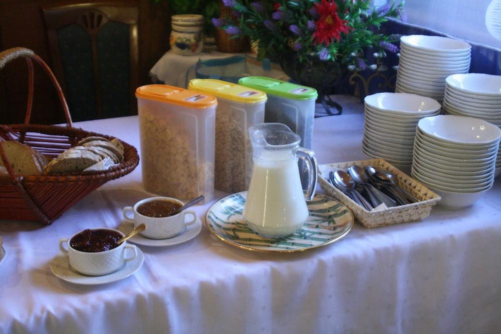 Daisy Budget Hotel
