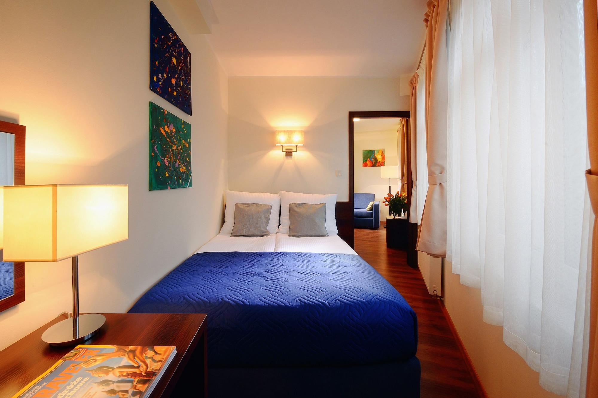 Aparthotel Armon 3*