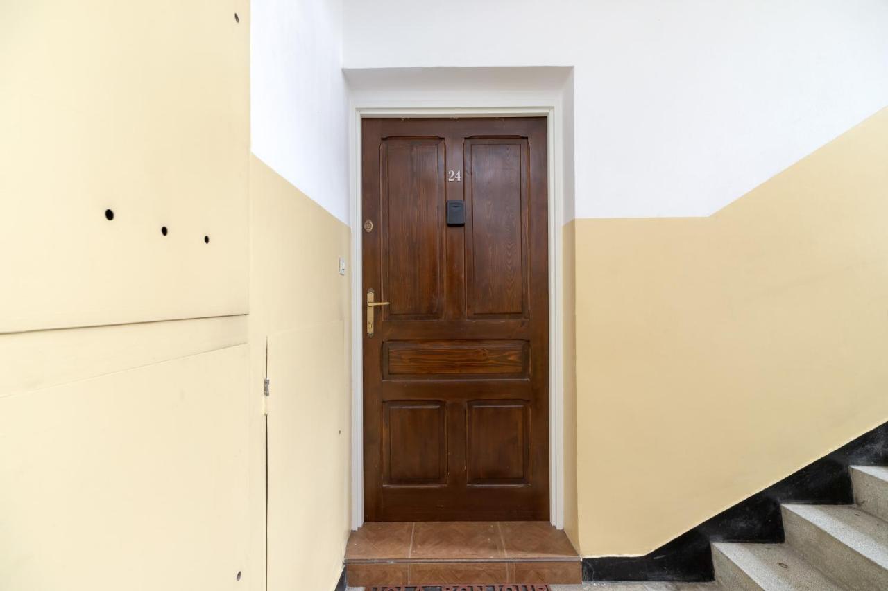 Retro Family Maly Plaszow By Renters Apartment Krakow