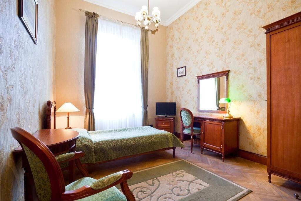 Royal 3*