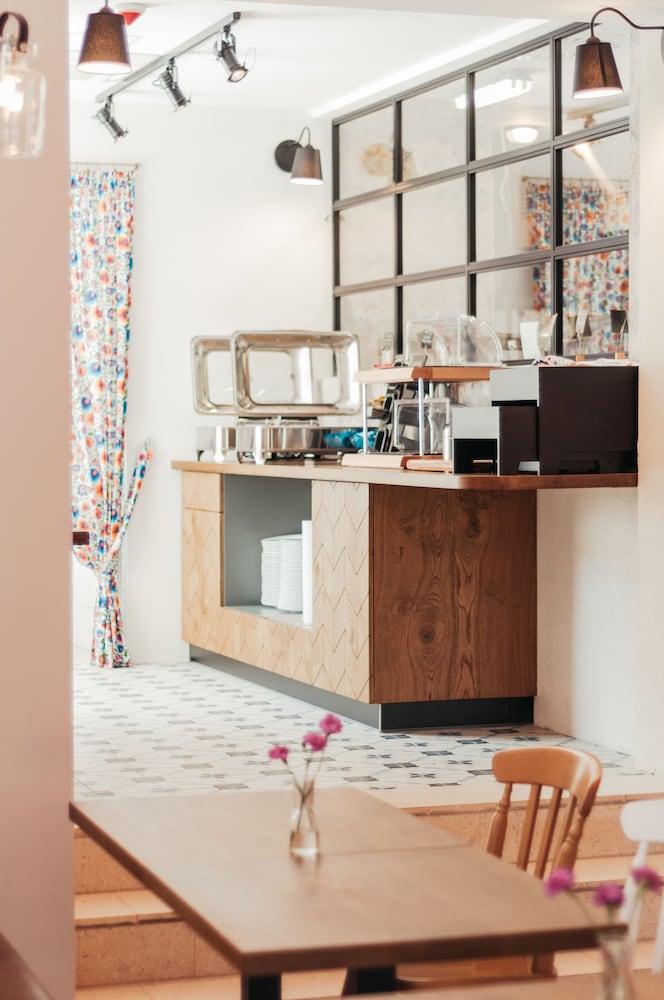 Avena Boutique By Artery Hotel 4*