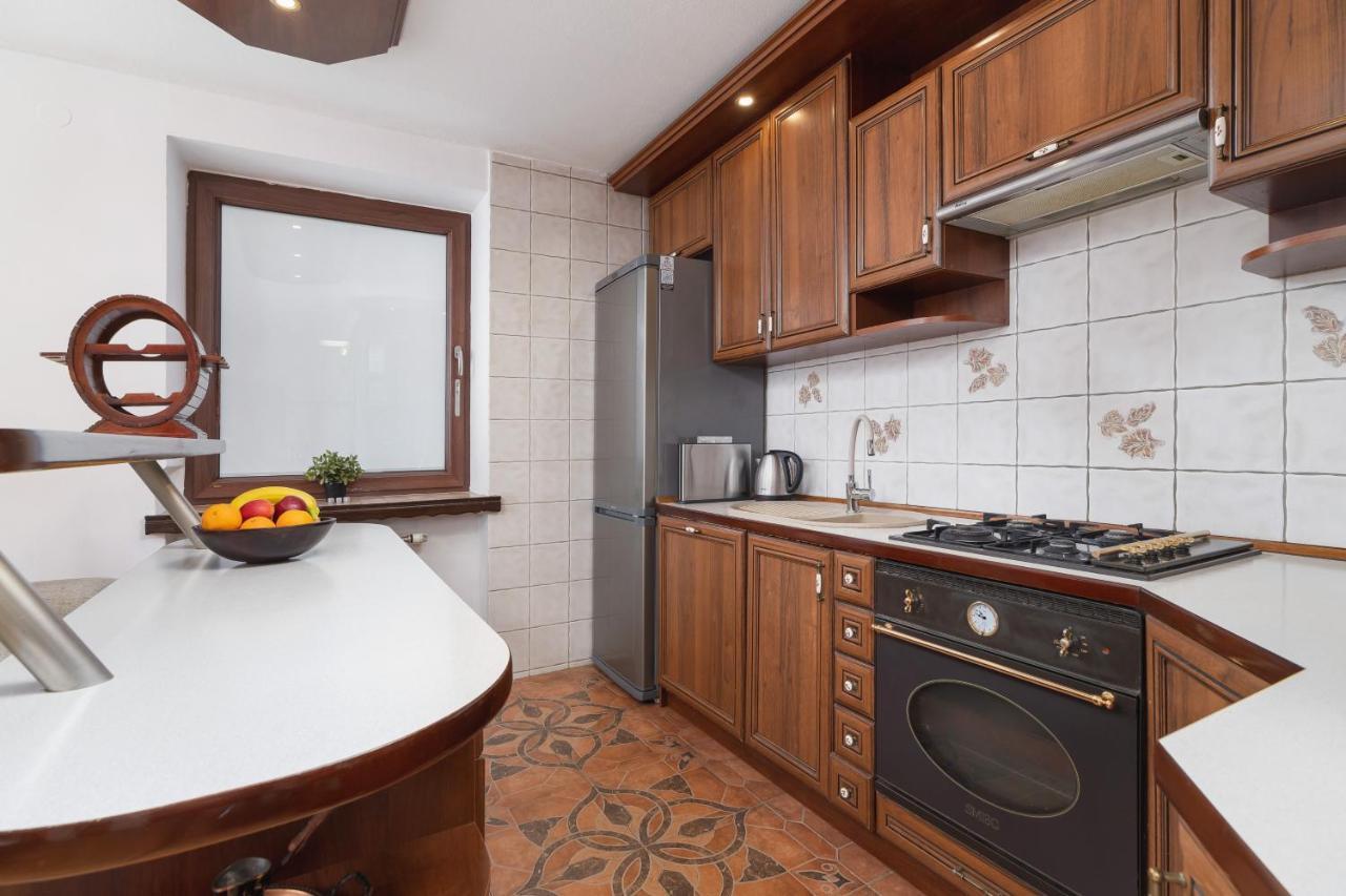 Retro Family Maly Plaszow By Renters Apartment