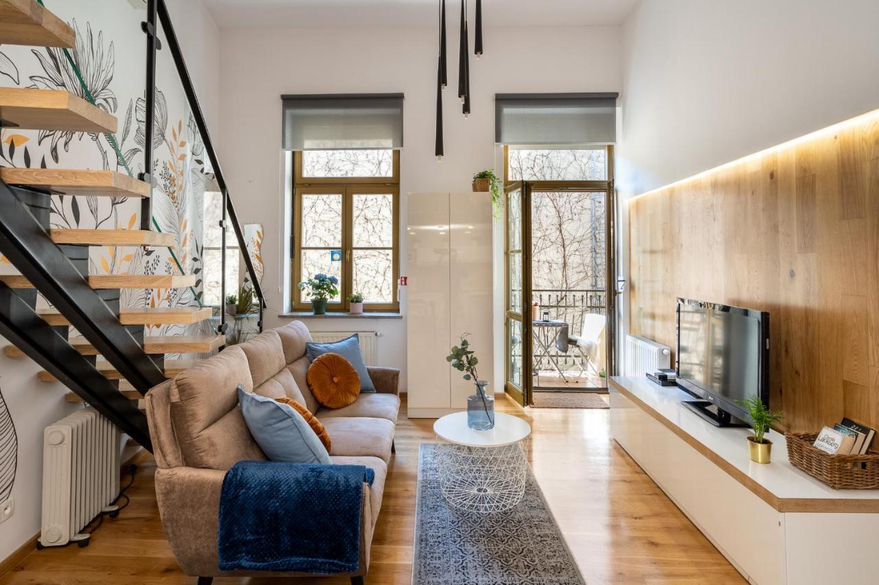 Sweet Apartment