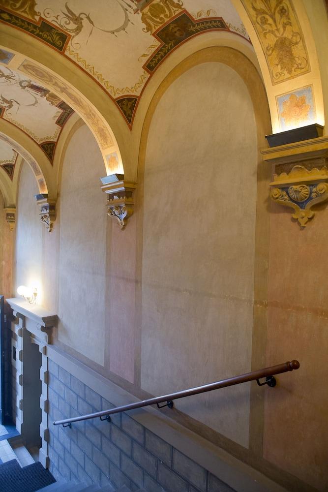 Basztowa Aparthotel Krakau