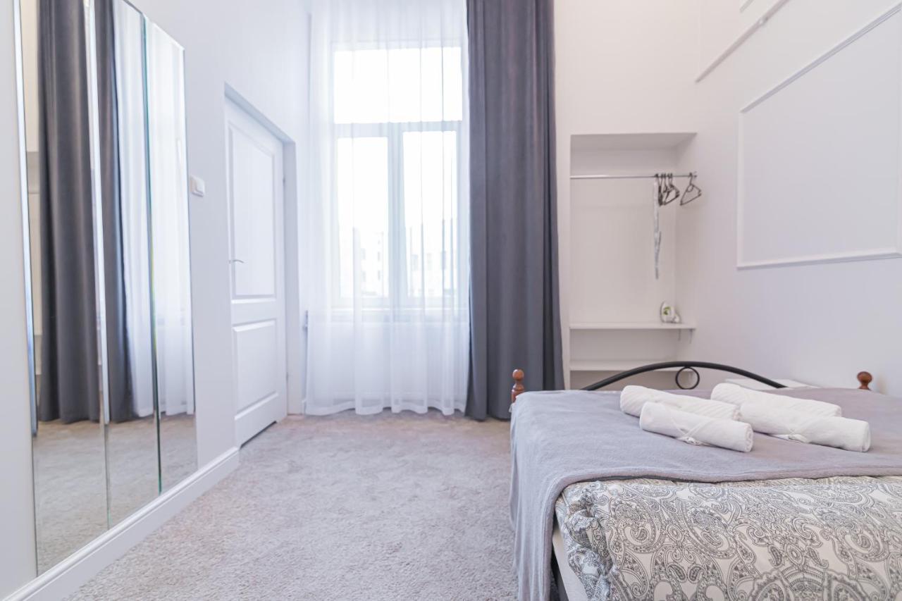 Royal Apartment