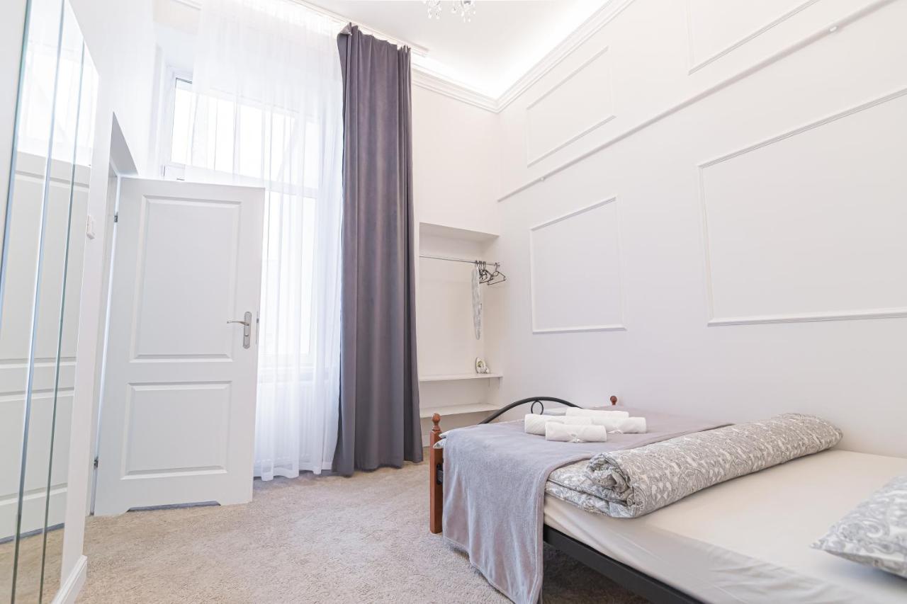 Apartment Royal