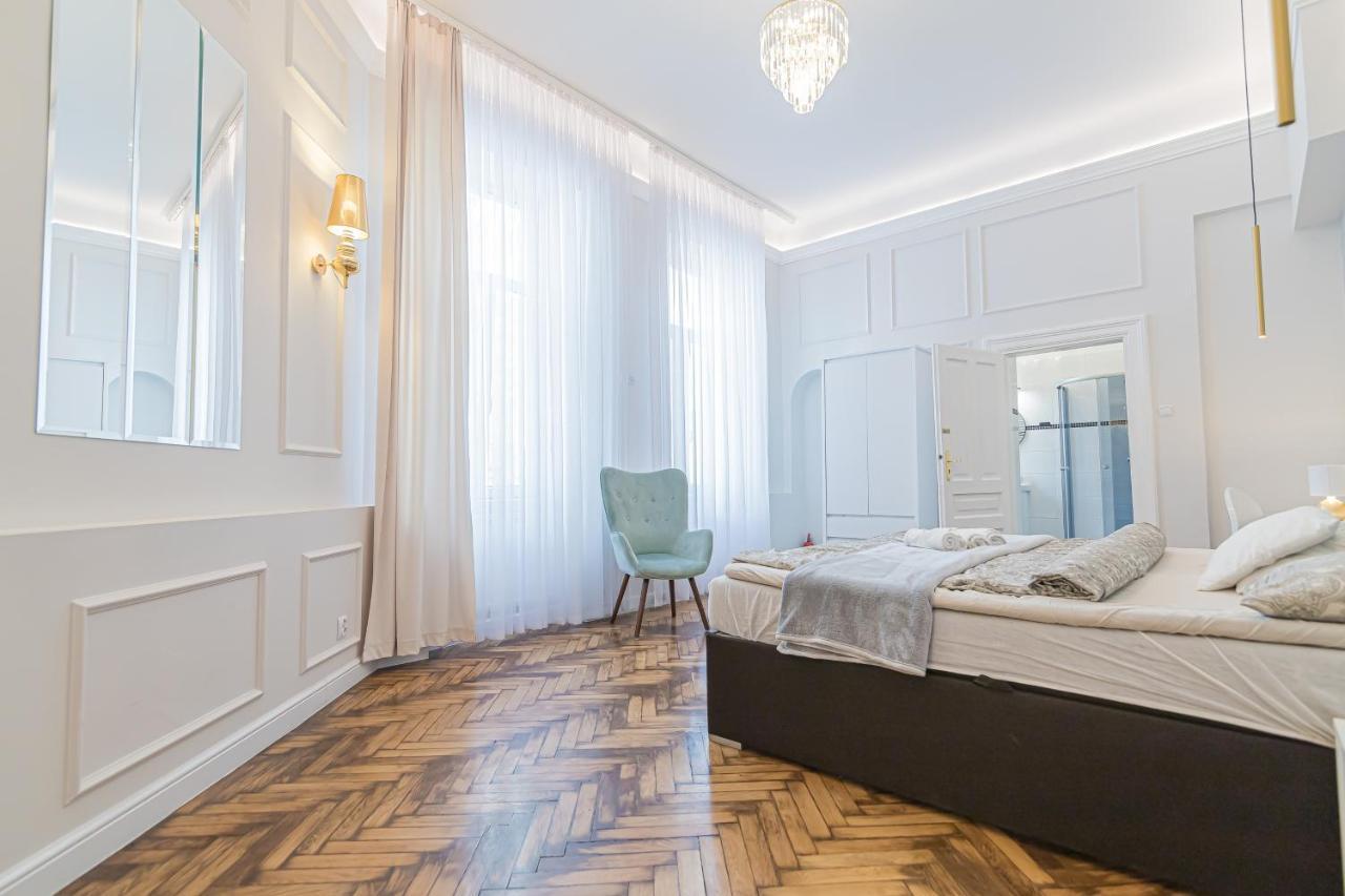Apartment Royal