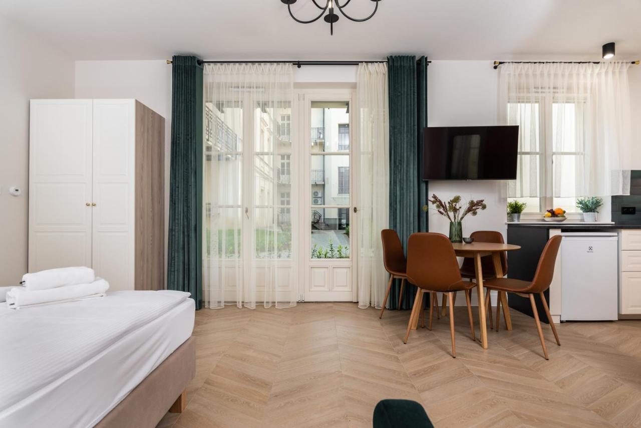 Atrium - Old Town Luxury - By Upstairs Kraków