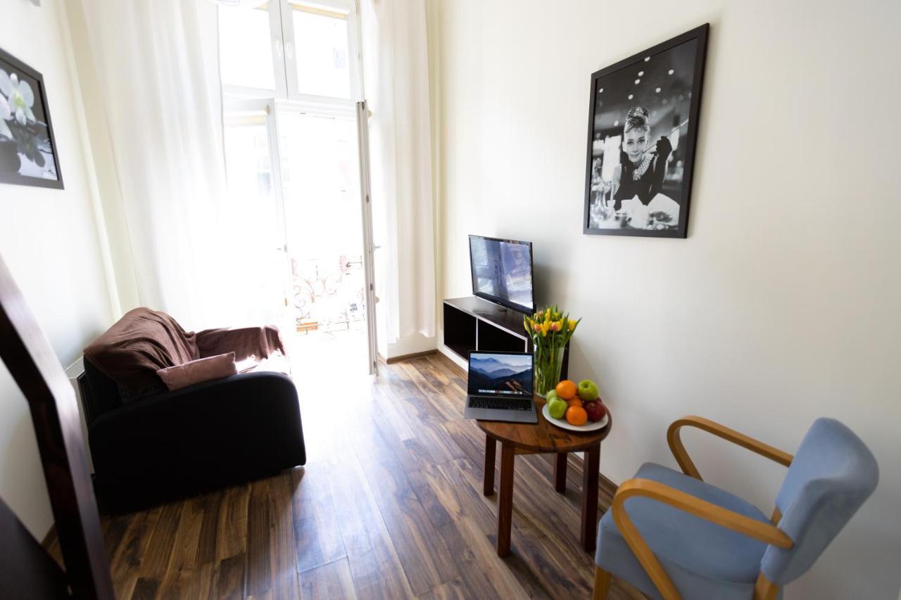 Aparthotel Salve Station 3*
