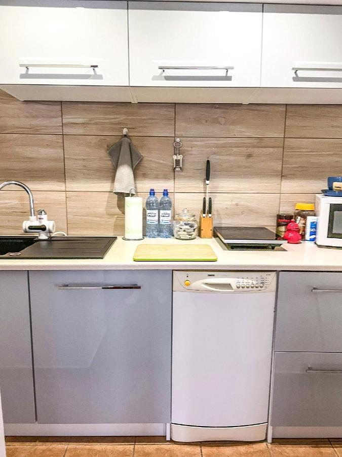 Center Apartment *