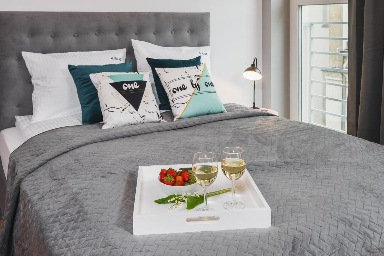 Saint Florian's - Old Town Luxury - By Upstairs Apartment Krakau