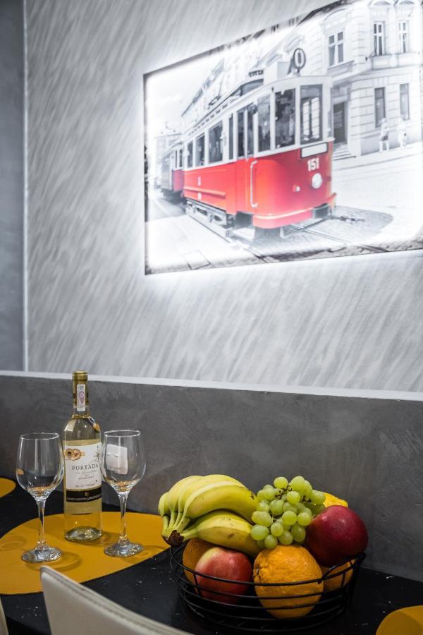 Royal Old Town Aparthotel 3*